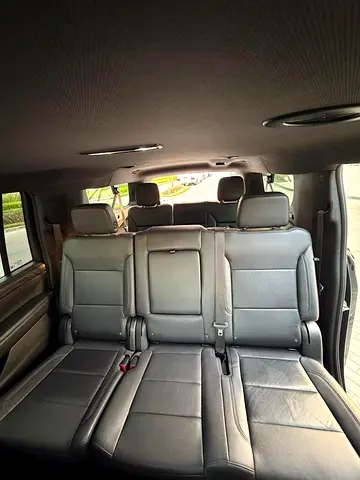 2023 Chevrolet SUBURBAN 照片 7