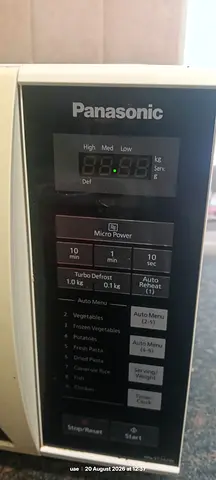Panasonic Countertop Microwave Oven - Used, Working