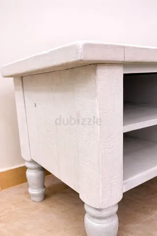 Pottery Barn Beautiful Wooden Tv Table