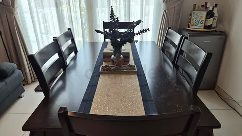 Dinning Table 6-Seater