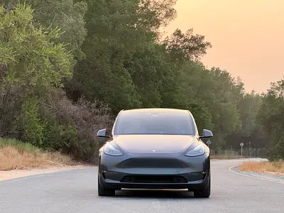 2023 Tesla MODEL Y 照片 2
