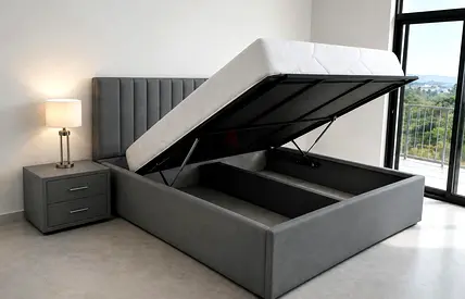 Brand new King size Hydrolic storage bed With Mattress available