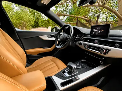 صورة 9 لـ 2019 AUDI A4