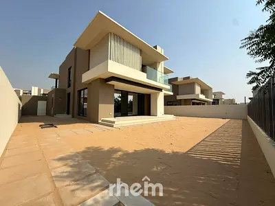 Single Row | Private Pool | Park View