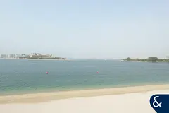 Corner | On the Beach | Unfurnished | Vacant