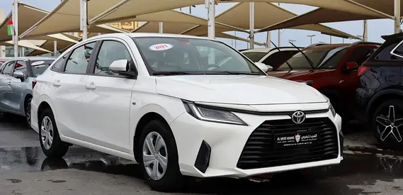 صورة 2 لـ 2023 Toyota YARIS
