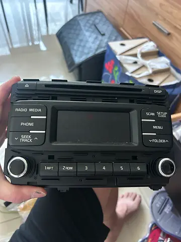 KIA sportage MEDIA RADIO  fm bluetooth cd