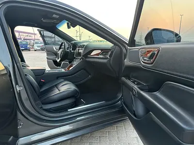 صورة 5 لـ 2018 Lincoln CONTINENTAL