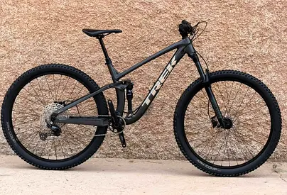 MTB bike full suspension Trek 29