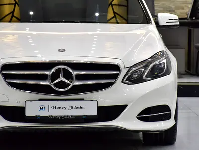 2014 Mercedes-BENZ E-CLASS photo 4