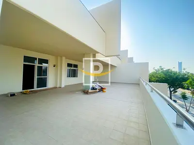 Facing Mall|Vacant On Of September|Massive Balcony
