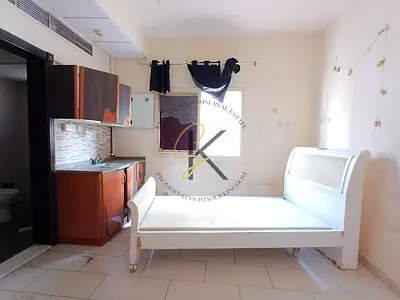 Lavish studio available in muwaliah in muwaliah full of family building Neat and clean room and building for contact Babar