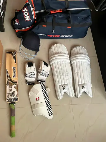 Cricket kit - bat, pads, gloves, helmet and bag (used) - Ready to play