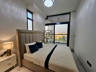 Luxury 1 BR | Fully Furnished | Community View