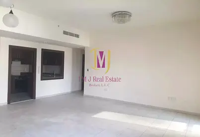 Unfurnished | 2BHK | Well-maintained | Near Metro
