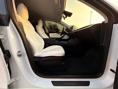 صورة مصغرة 17 لـ 2025 Tesla MODEL Y