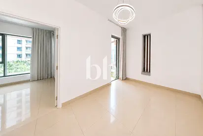 Flexible payment terms | Unfurnished |Large layout
