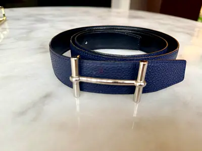 Dark blue leather belt with silver H-style buckle - slim elegant design - 120cm
