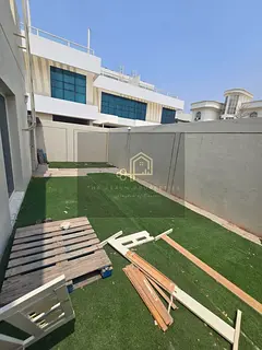 SINGLE STOREY CORNER 3BR WITH PRIVATE BACKYARD