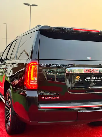 صورة 9 لـ 2020 GMC YUKON