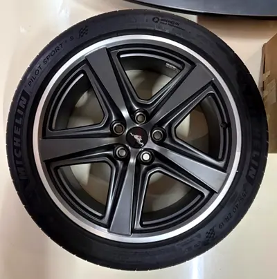 4x Genuine Ford Mustang Mach 1 OEM 19” Wheels – S550
