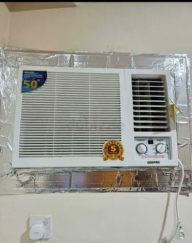 Geepas Window Air Conditioner - Good Working Condition