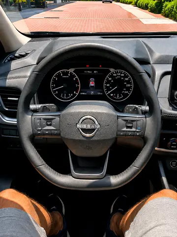 2025 Nissan ROGUE photo 11