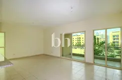 Spacious| 2 Bedroom,| The Views| Managed
