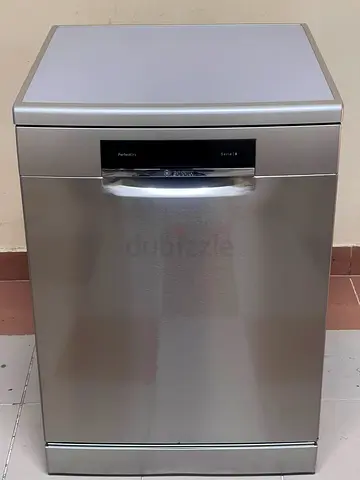 Bosch series 8 dishwasher 3 rack good condition