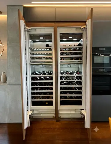 Gaggenau Latest Model Large Built-in Wine Refrigerator – Premium Integrated Wine Cabinet