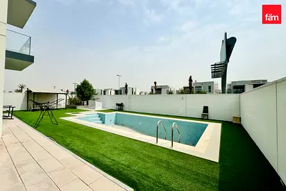 Private Pool | Single Row | Type B | Landscaped