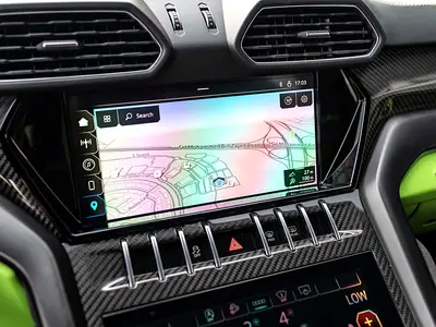 2023 Lamborghini URUS — миниатюра 16