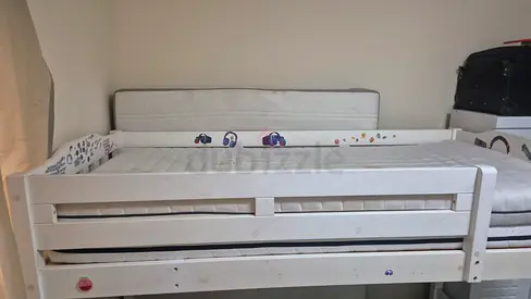 Kids bunk bed
