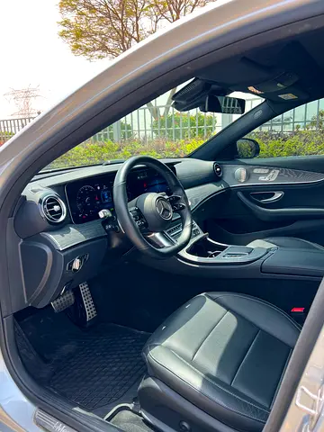2022 Mercedes-BENZ E-CLASS photo 4