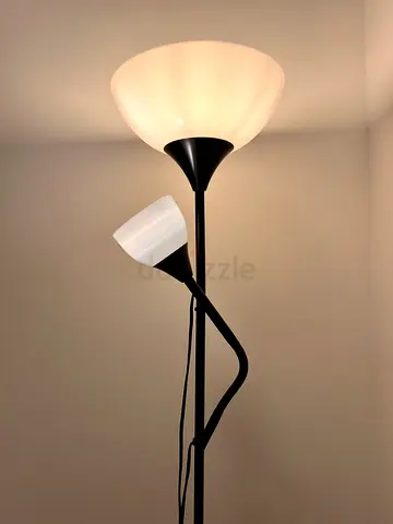 Elegant floor lamp