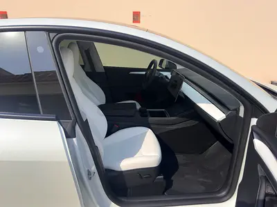 Tesla Model Y Performance, миниатюра 11