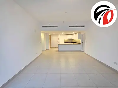 Ready to Move, Vastly Spacious 3Bedrooms Appartment, Prime Location