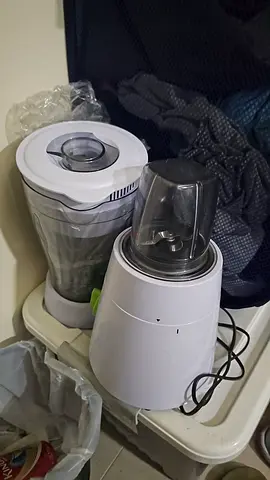 Small countertop blender and grinder set - used