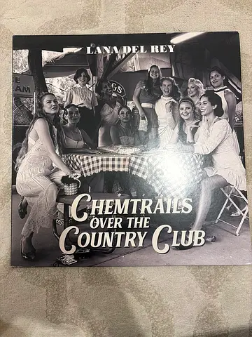 Lana Del Rey – Chemtrails Over the Country Club (Vinyl LP) - Good Condition