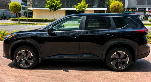 2025 Nissan ROGUE photo 2
