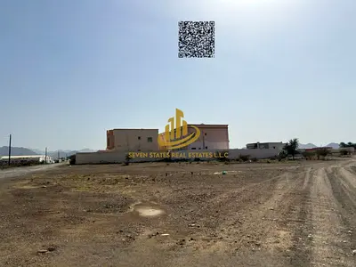 ثاني قطعه من شارع دبي حتا | ارض سكنيه بموقع مميز | تملك مواطني دوله الامارات و دول مجلس التعاون الخليجي