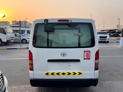 2023 Toyota HIACE 照片 5