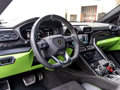 2023 Lamborghini URUS — фото 9