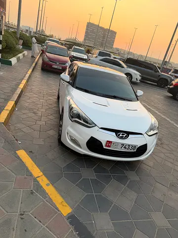 صورة 8 لـ 2015 Hyundai VELOSTER