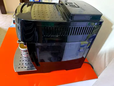 Coffeemaker delonghi magnificas