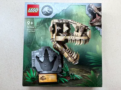 LEGO Dinosaur Fossils T Rex Skull BRAND NEW
