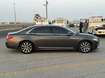 صورة 4 لـ 2018 Lincoln CONTINENTAL