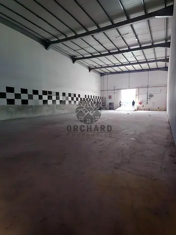 4600 SQFT ONLY GROUND/HEIGHT 10M/STORAGE ONLY/BIG SPACE FOR LOADING UNLOADING/RENT 175000 AED/INDASTRIAL AREA 13 SHARJAH