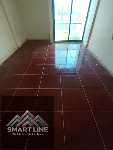 No deposit 1bhk with balcony close hall near family park rent only 25k