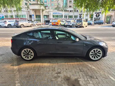 صورة 3 لـ 2021 Tesla MODEL 3